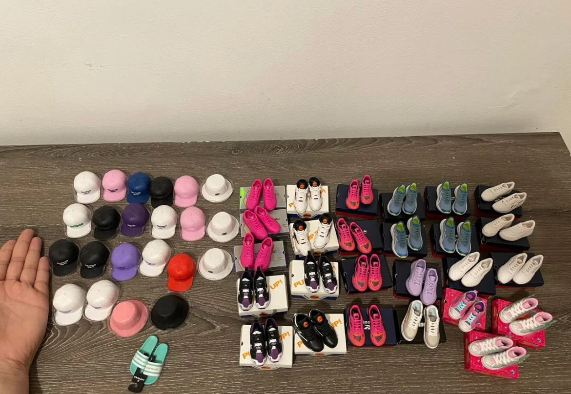 Mini Brands Shoes & Hats (NOT REAL SHOES)