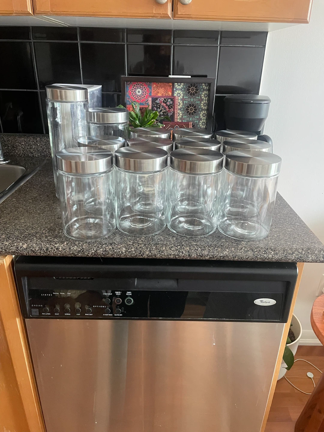 Selling 13 glass containers for grocery