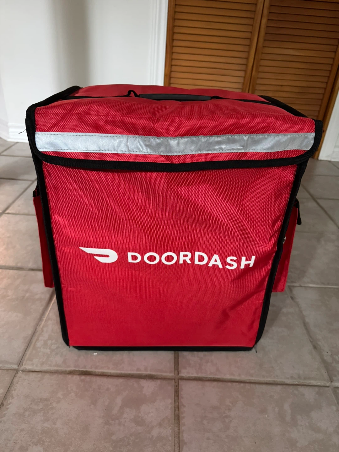 DoorDash Insulated Delivery Backpack Red