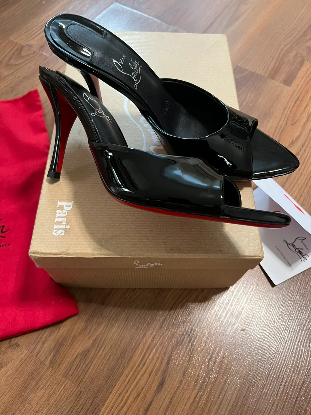 NWT Christian Louboutin Black Patent Leather Mules Heels Size 41 - photo 5