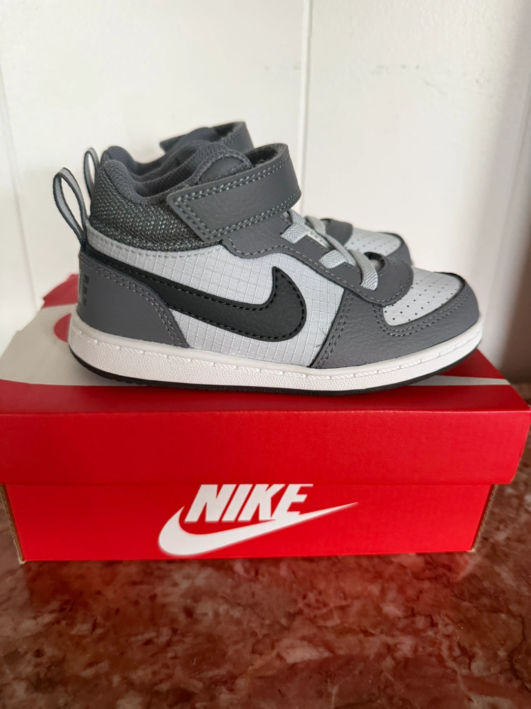 Nike Court Borough Mid Toddler Sneakeds