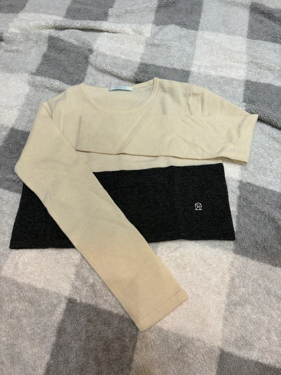 Beige & Dark Grey Color Block Knit Sweater - photo 2