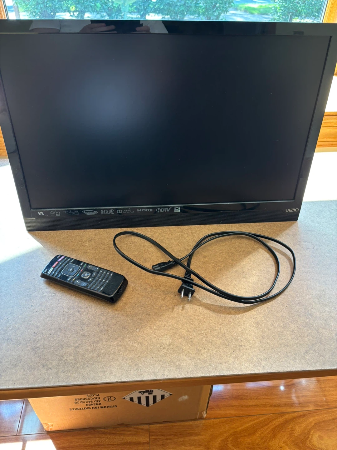 Vizio TV with Remote