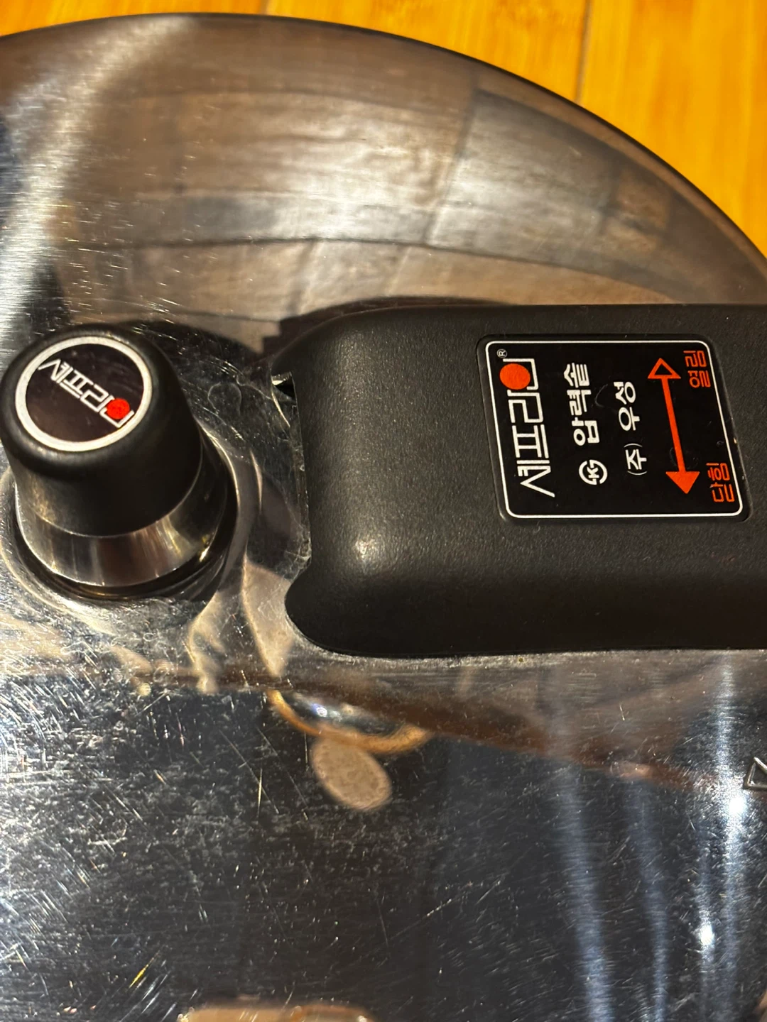 Shiny Pressure Cooker - photo 5