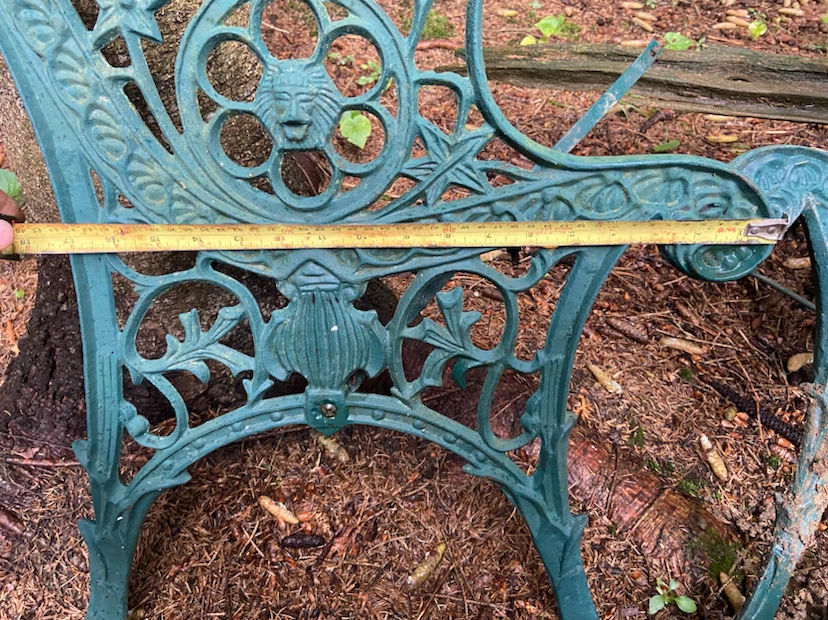Cast iron bench ends (one leg broken) - photo 5