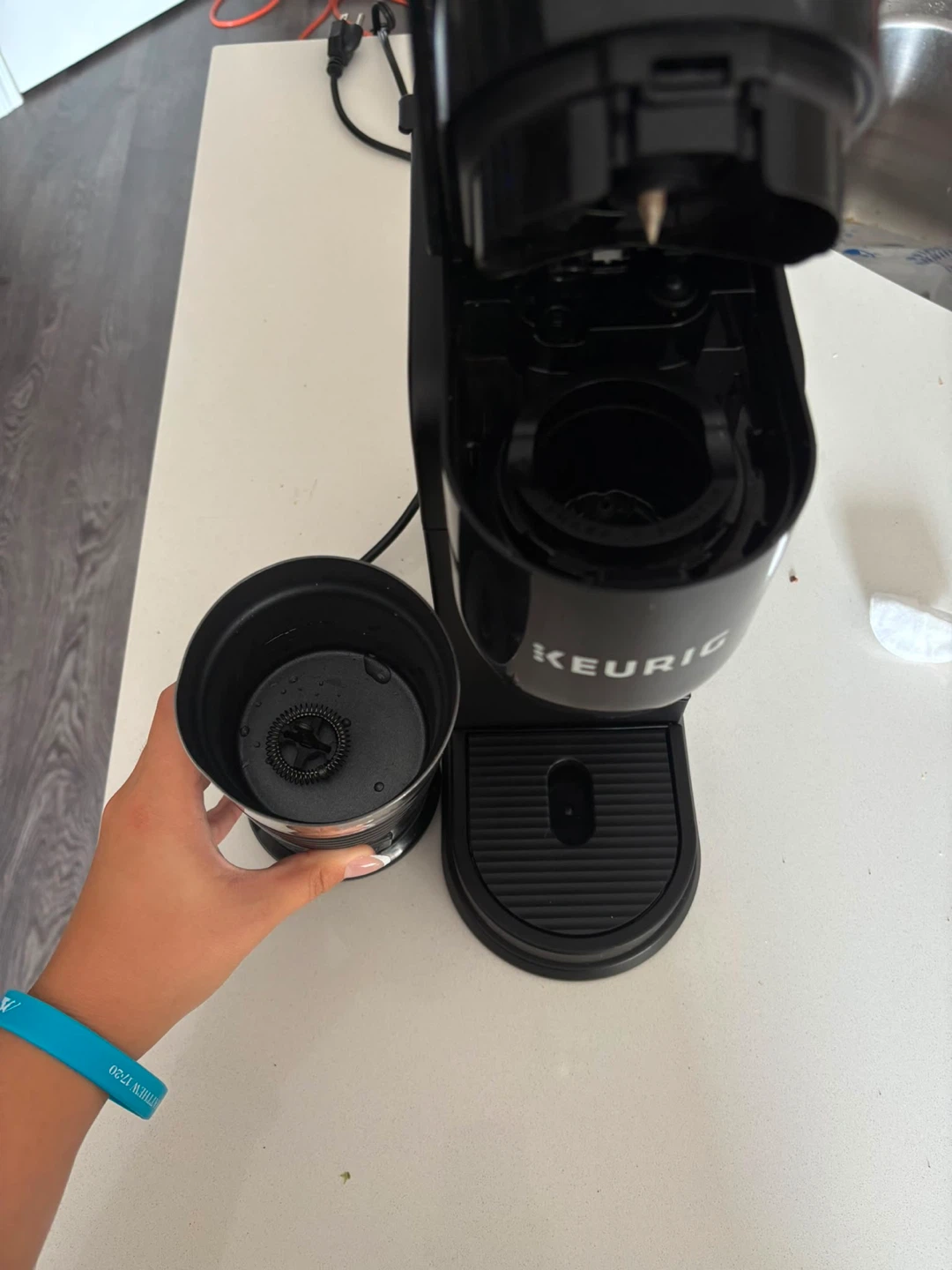 Keurig Coffee Machine, Milk Frother and Coffee Grinder Set - photo 2