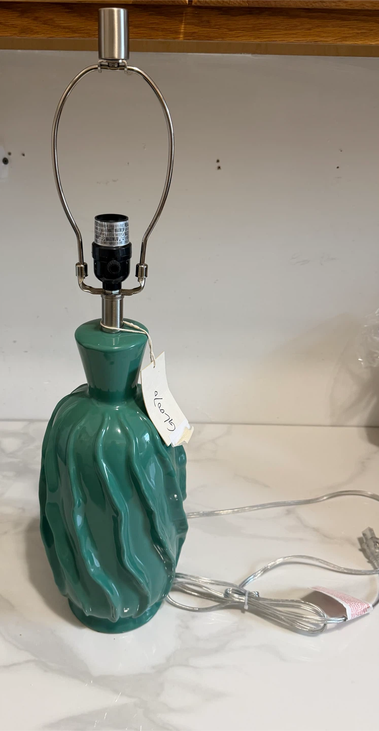 3 Table Lamp with Marble Base and Gold Accents - photo 2