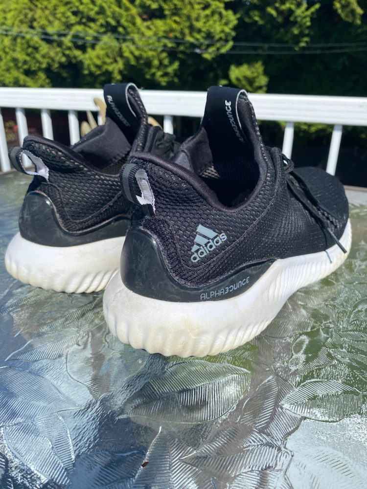 WORN ONCE INDOOR ADIDAS ALPHABOUNCE SIZE-11 - photo 2