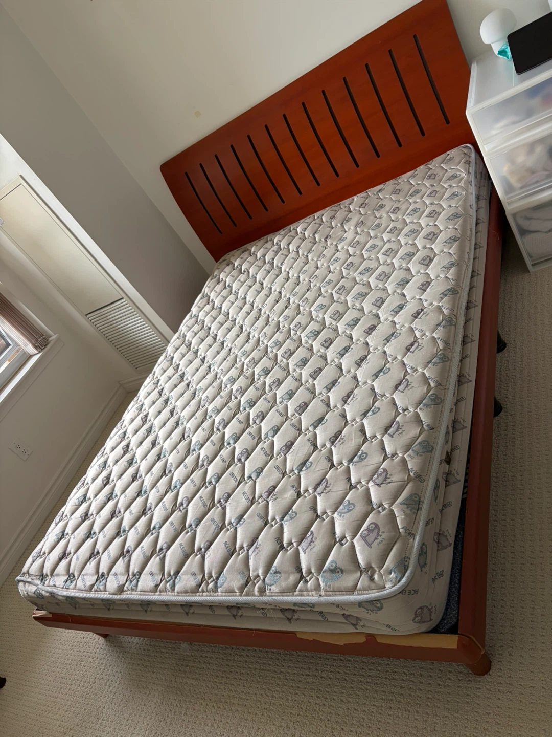 Queen size bed frame & mattress - photo 4