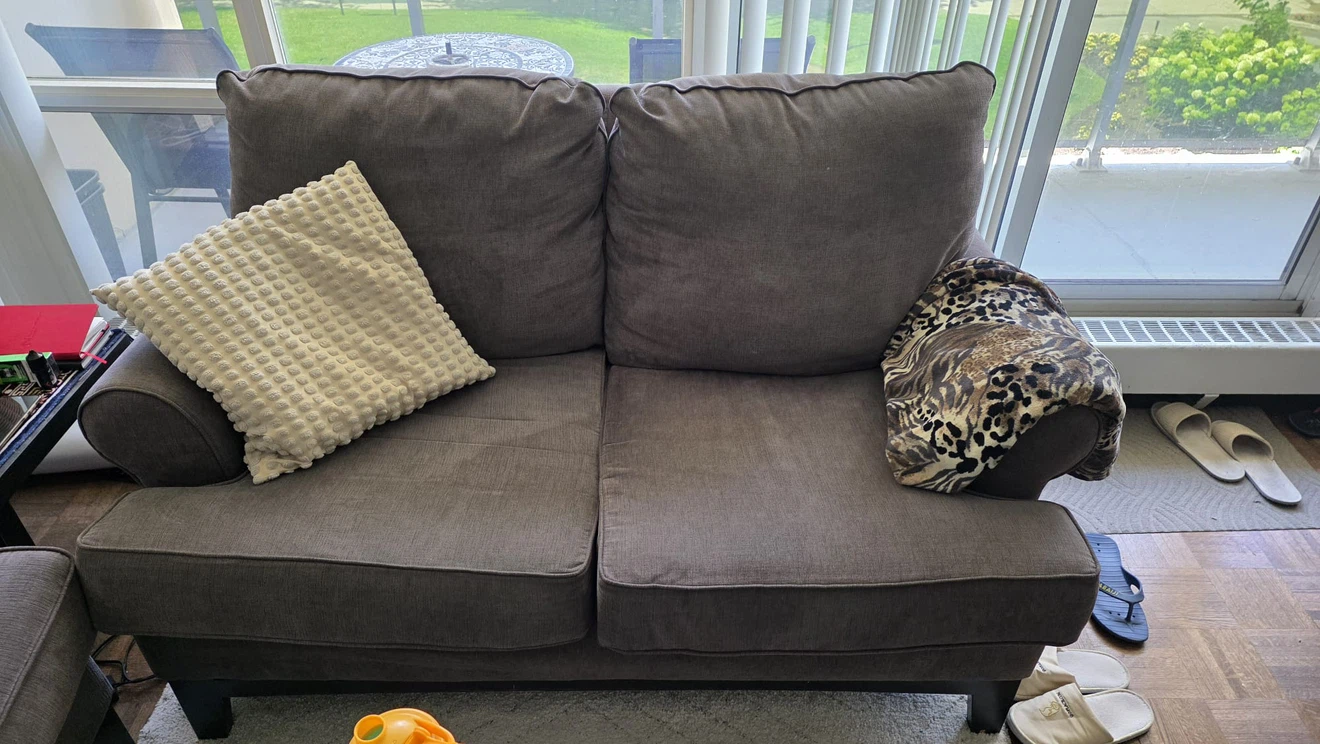 Grey sectional sofa set + Table - photo 2