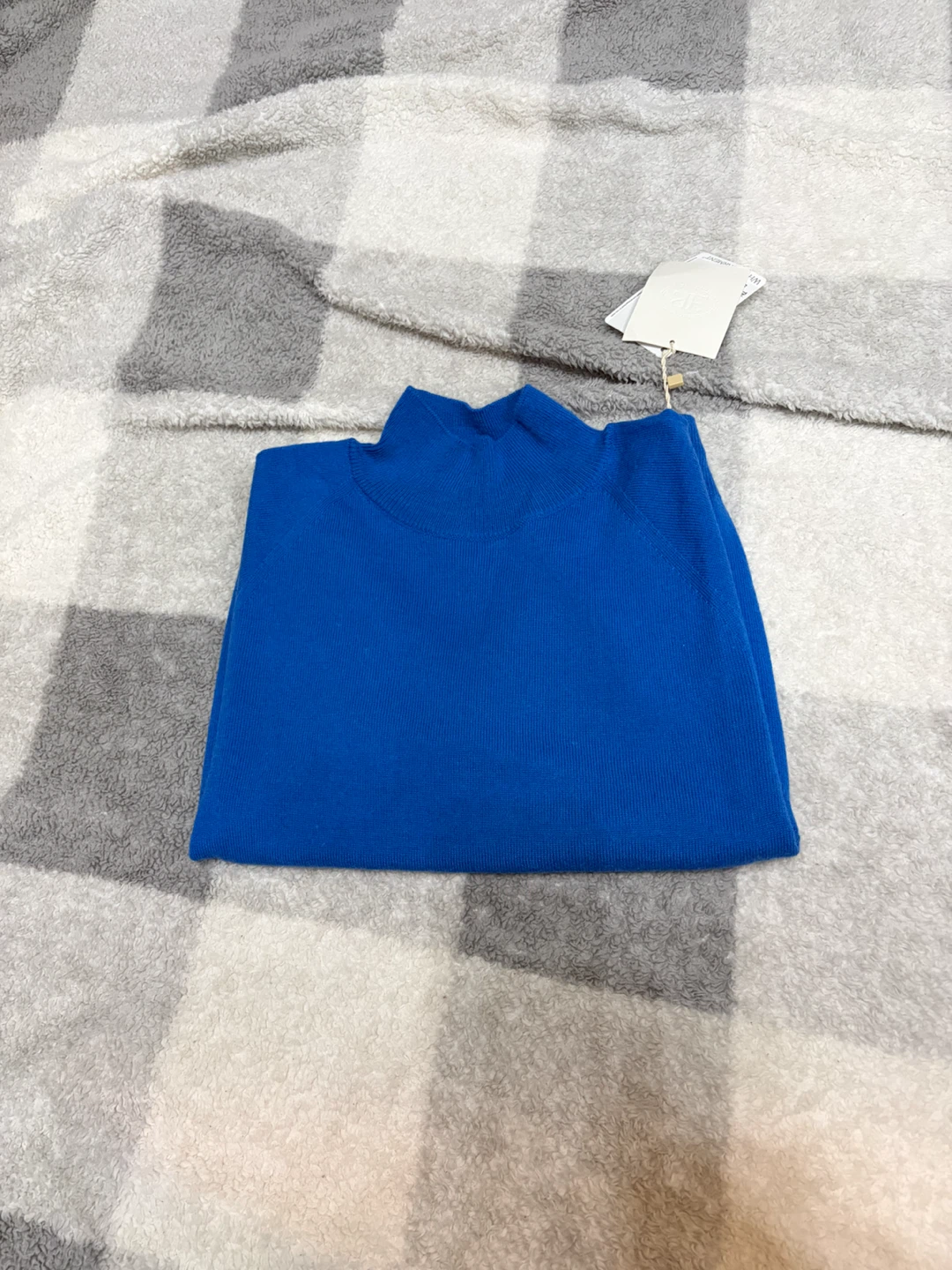 Blue Mock Neck Short Sleeve Knit Top