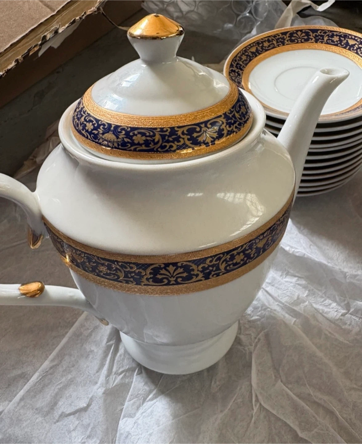 Cobalt Blue and Gold Dinnerware Set - photo 5