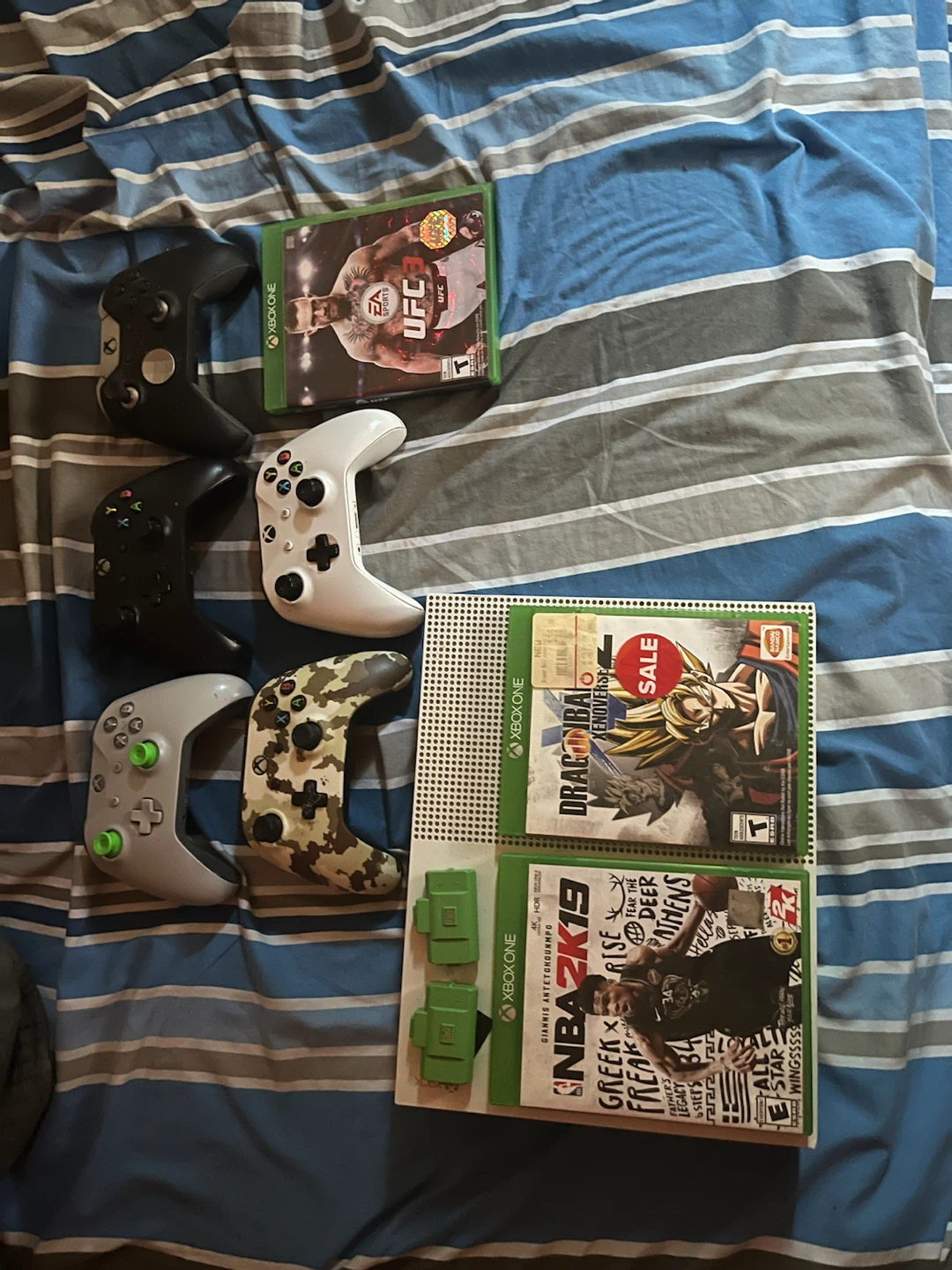 Microsoft Xbox One S console bundle with 5 controllers