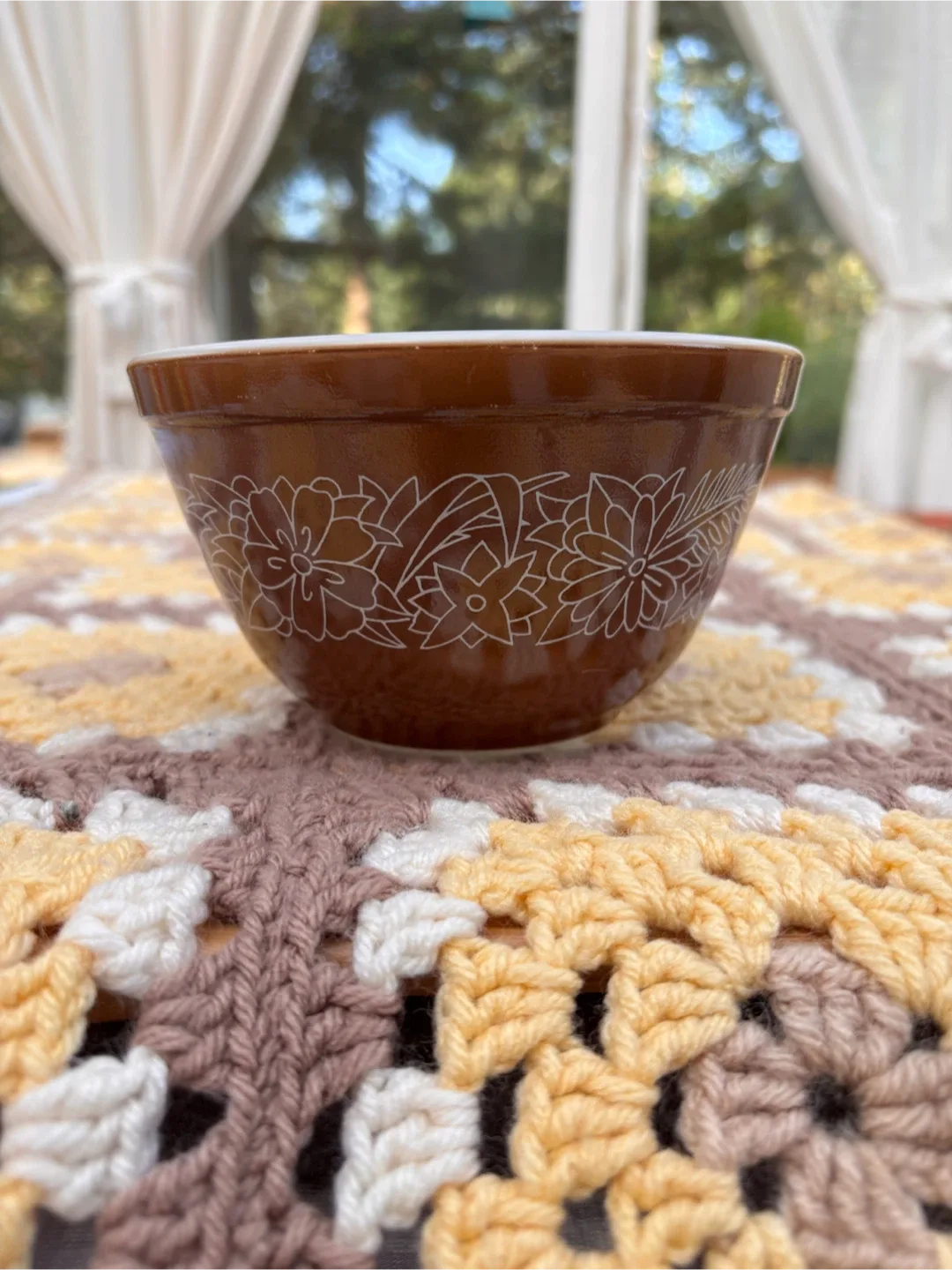 Vintage Pyrex Woodland 4-piece Mixing Bowl Set - photo 3