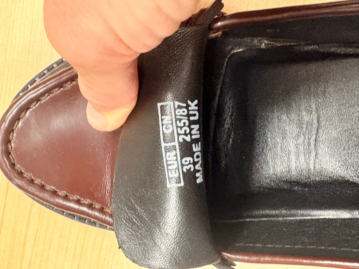 Solovair Burgundy Leather Penny Loafers Size 39 - photo 3