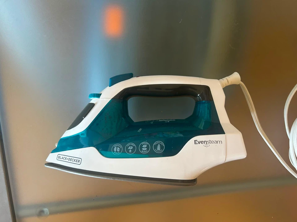 Black+Decker EvenSteam Iron
