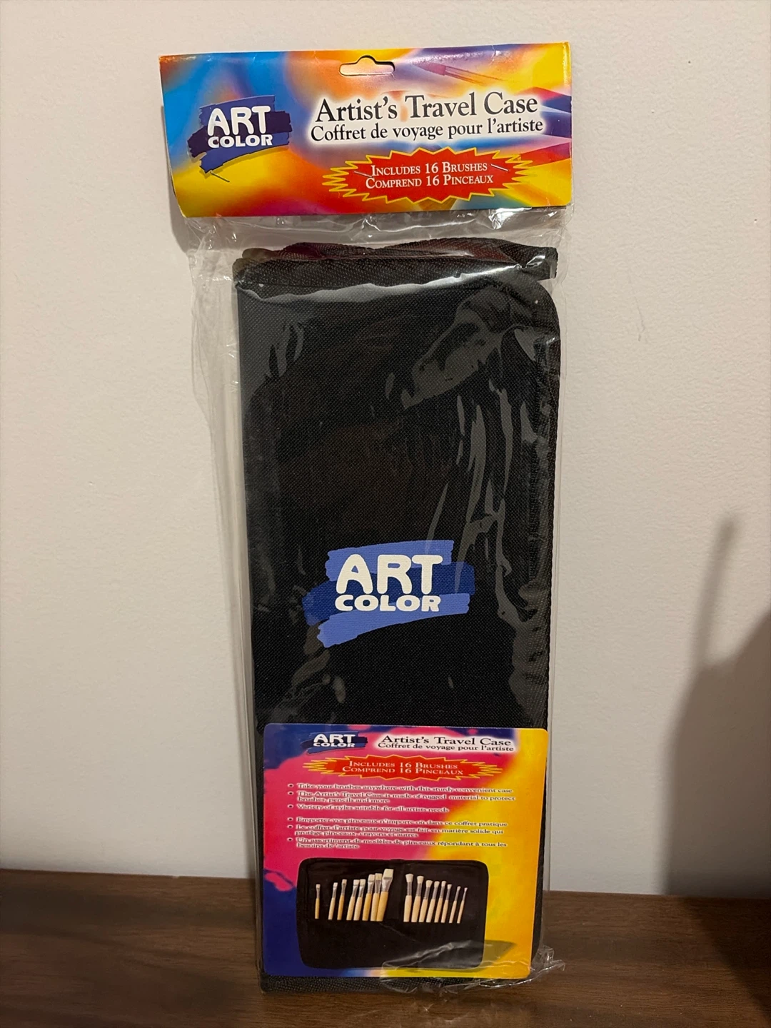 ART COLOR Artist's Travel Case with 16 Brushes