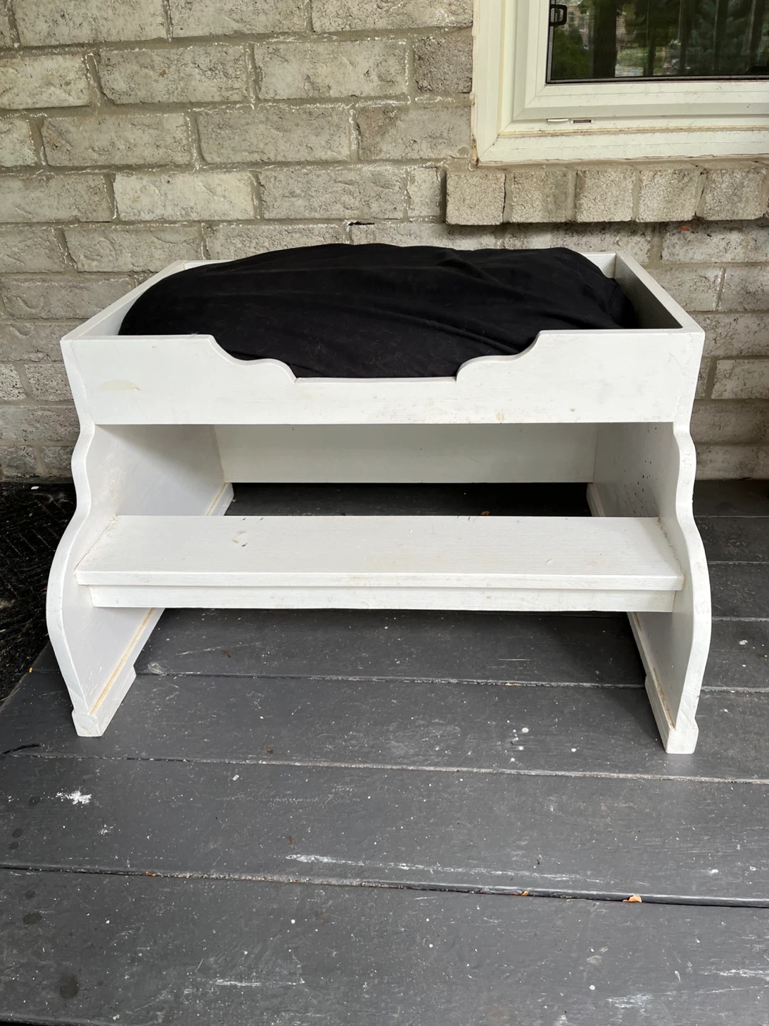 Handmade dog bed with step