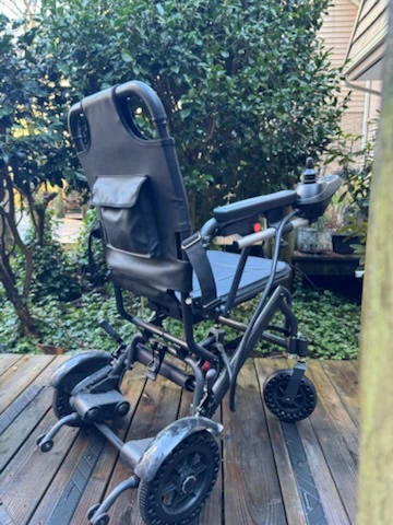 Electric wheelchair - photo 2