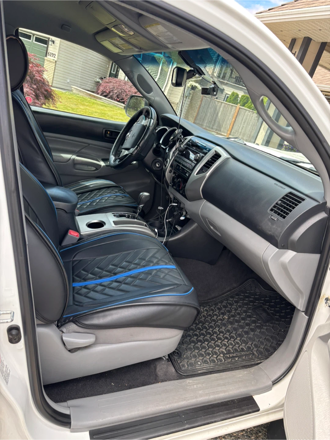 2012 Toyota Tacoma - photo 2