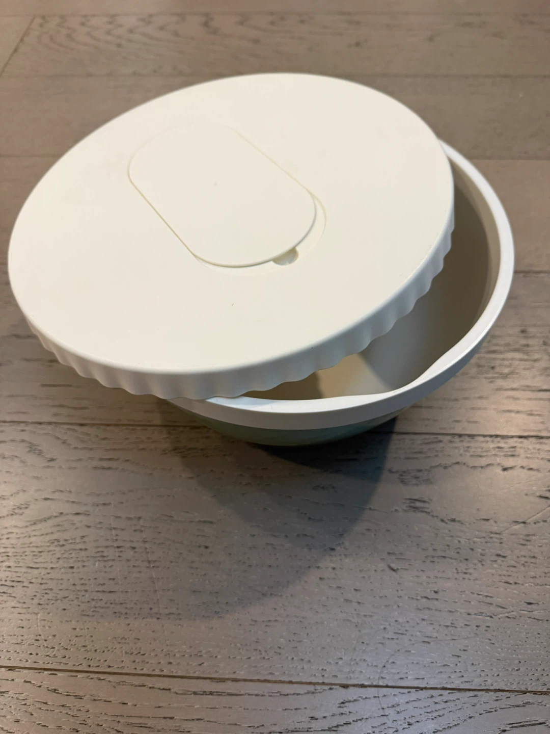 IKEA green mixing bowl with lid - photo 2