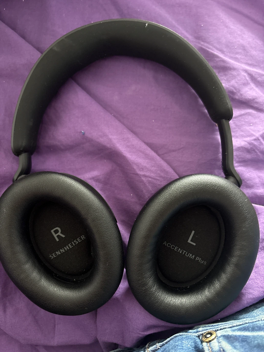 Sennheiser Accentum Plus Headphones