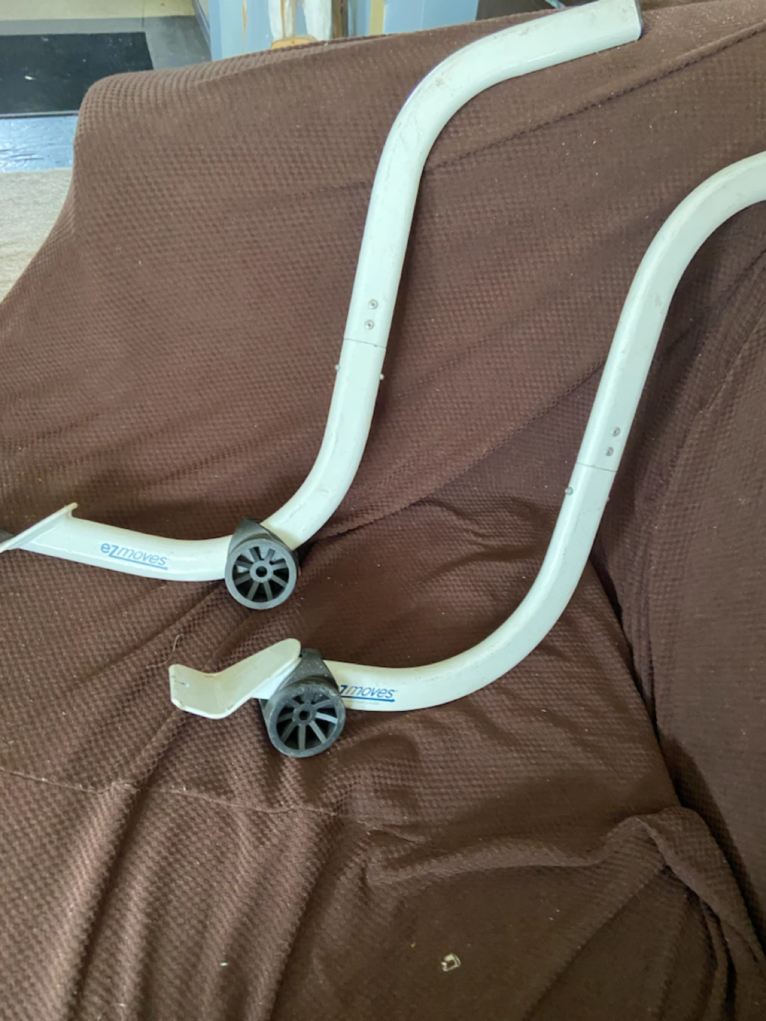 EZ Moves Furniture Lifter Set - photo 2
