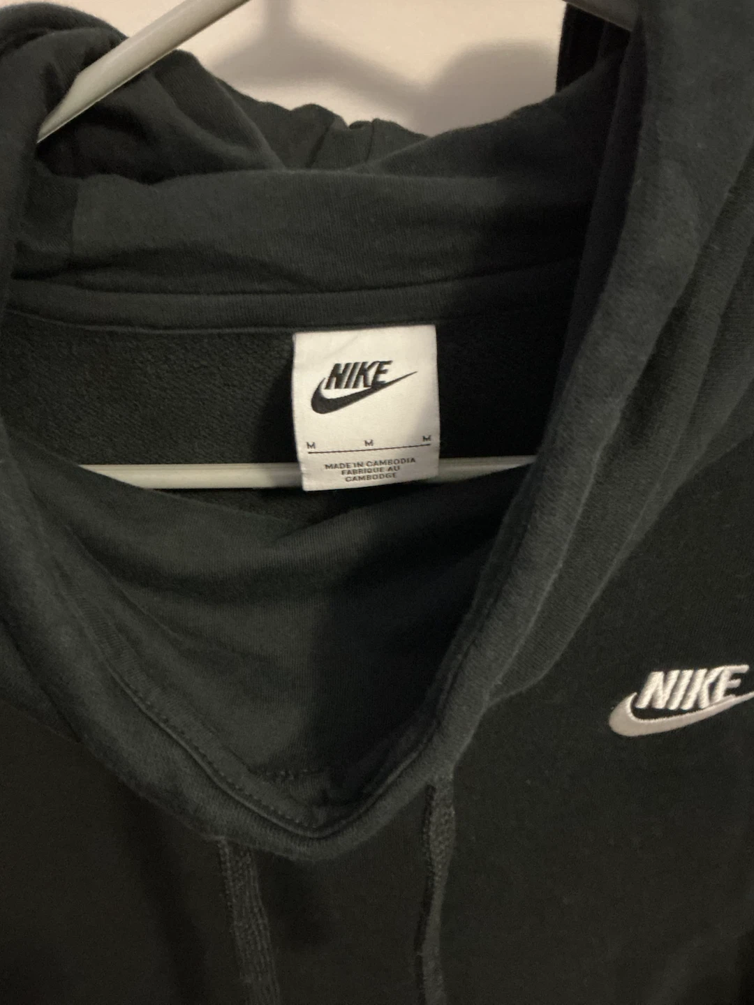 Nike Black Pullover Hoodie Medium(never worn) - photo 2