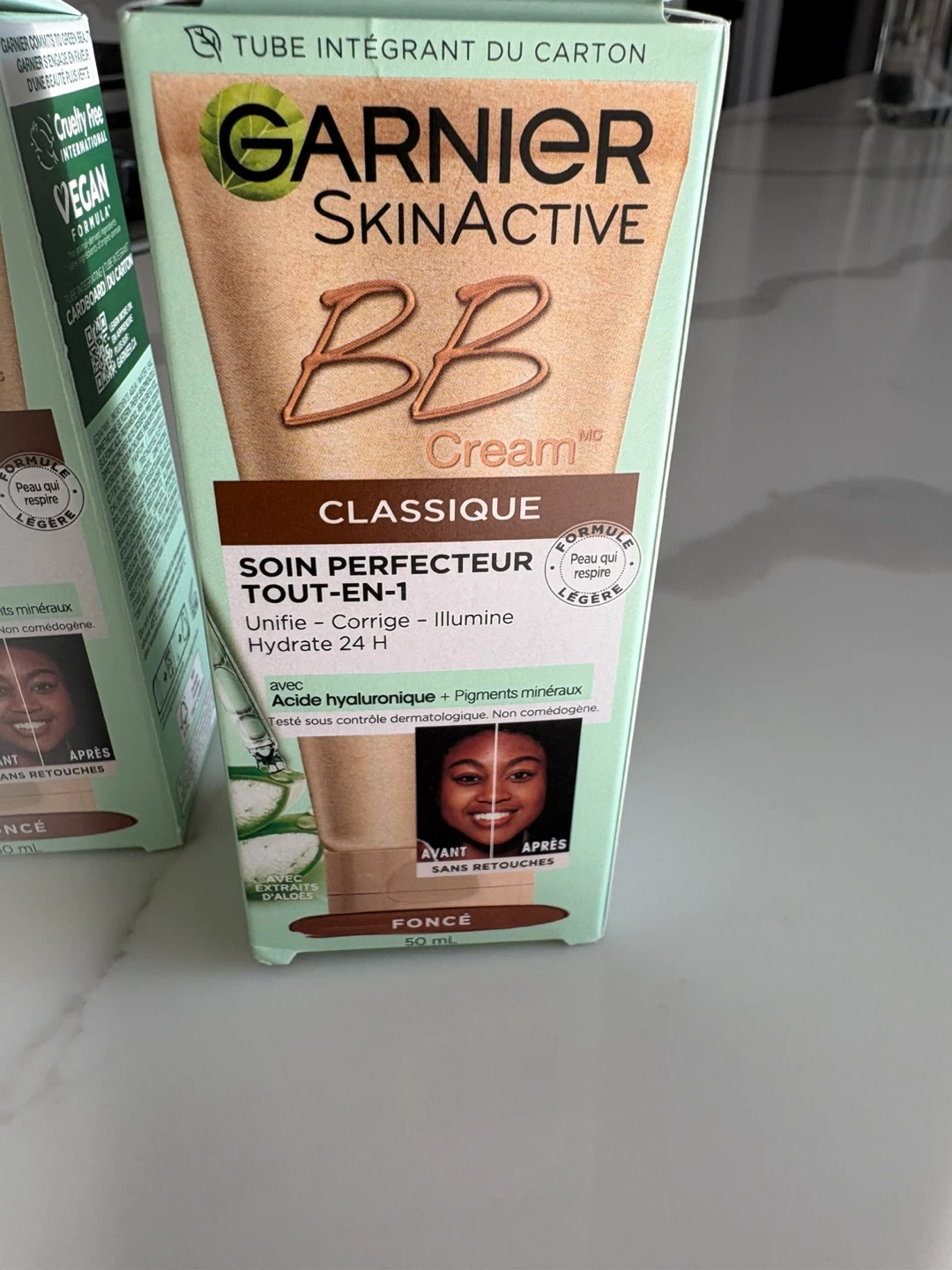 Garnier SkinActive BB Cream Classic - Dark - photo 3