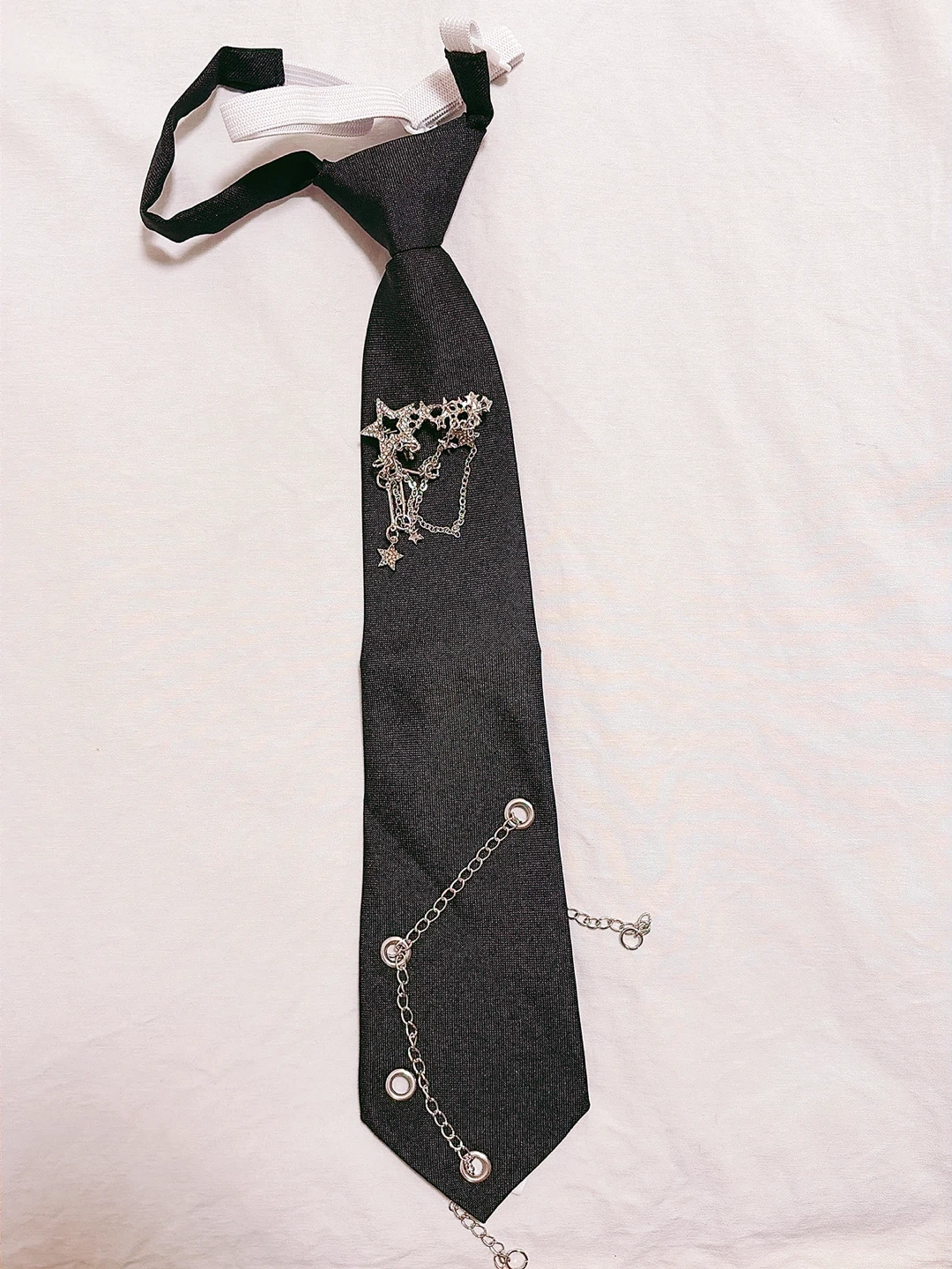 Adjustable neckties with metal chains and charms - photo 2