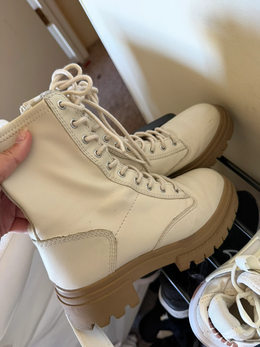 Aldo cream combat boots - photo 2