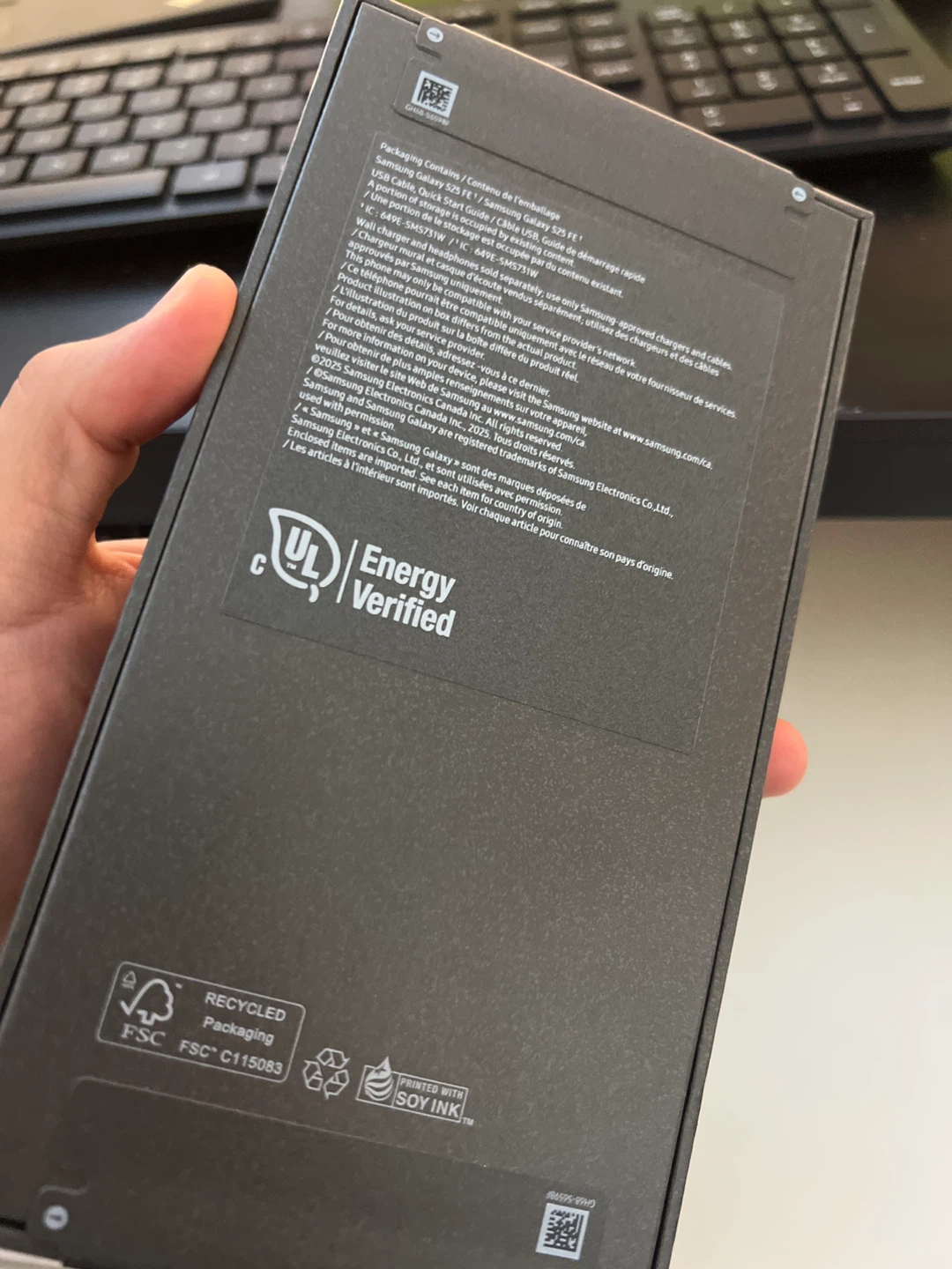 Samsung Galaxy S25 FE - photo 3