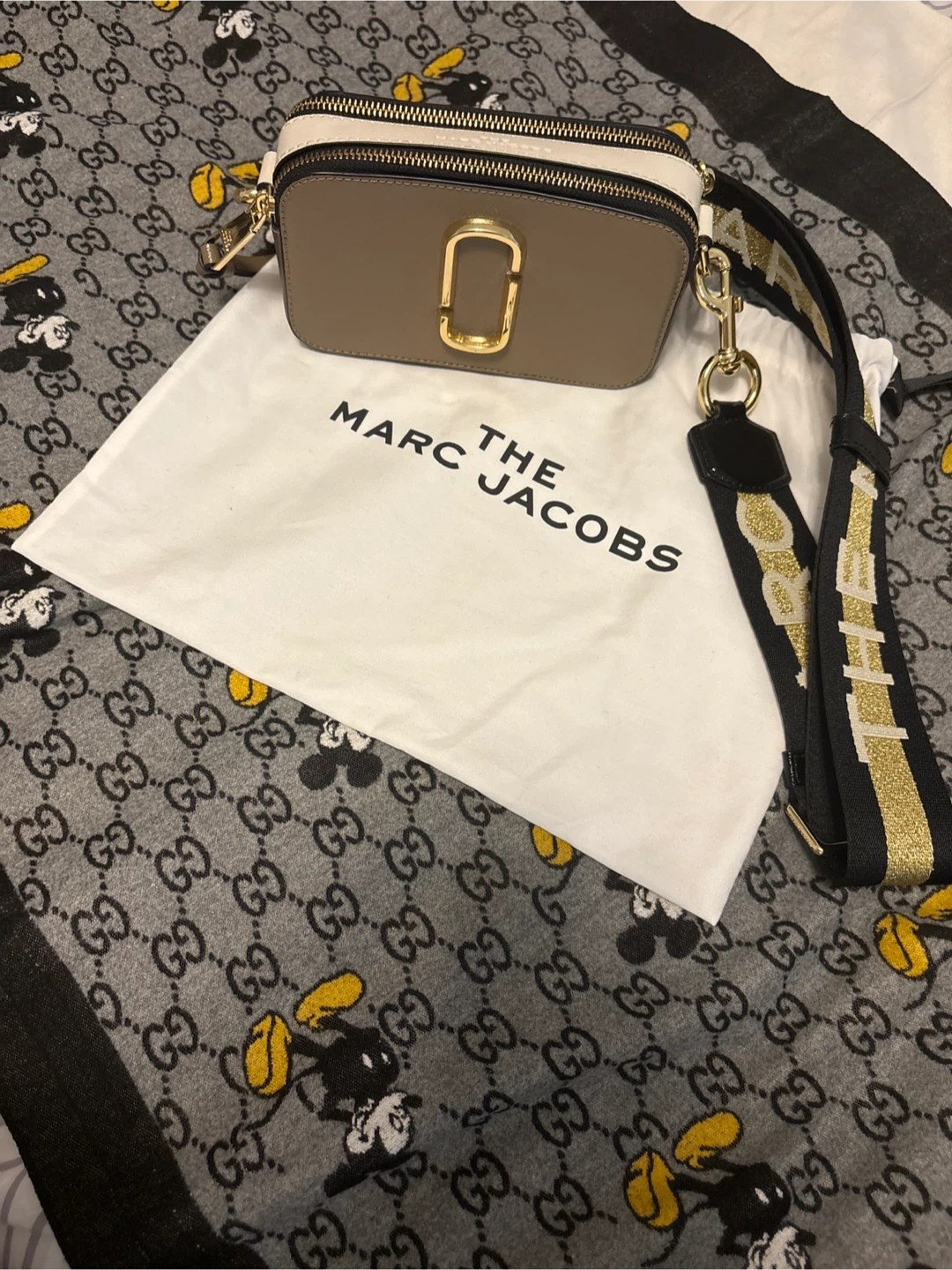Marc Jacobs The Snapshot Crossbody Bag in Khaki Multi