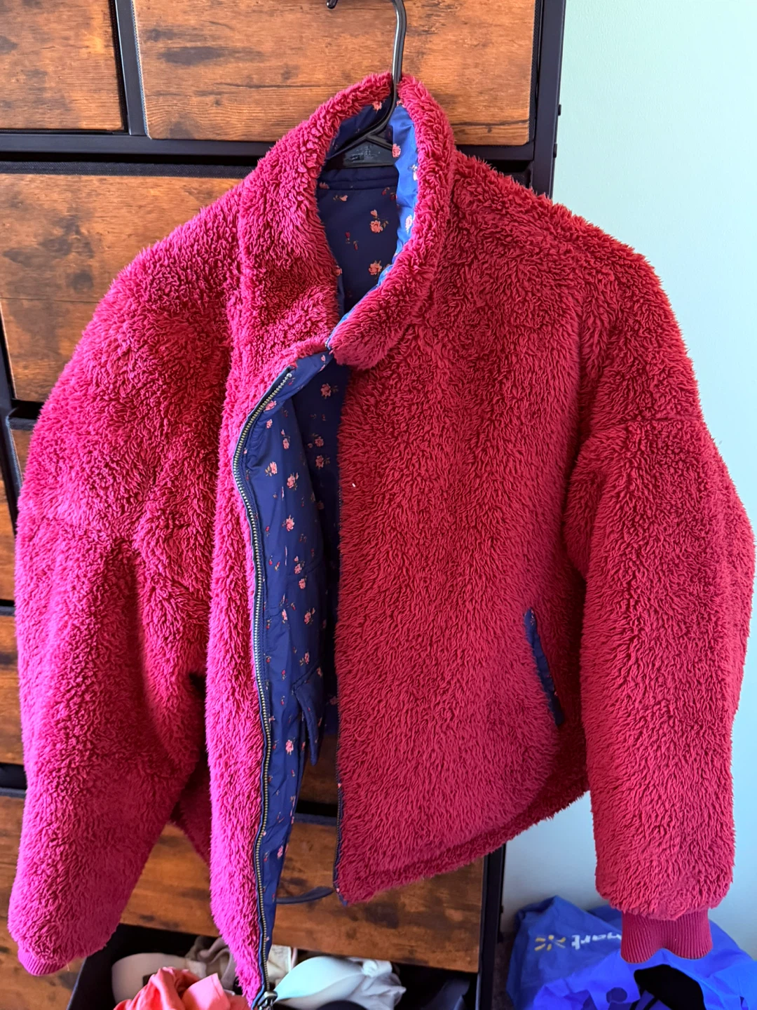 American Eagle Reversible Floral and Sherpa Jacket - photo 2