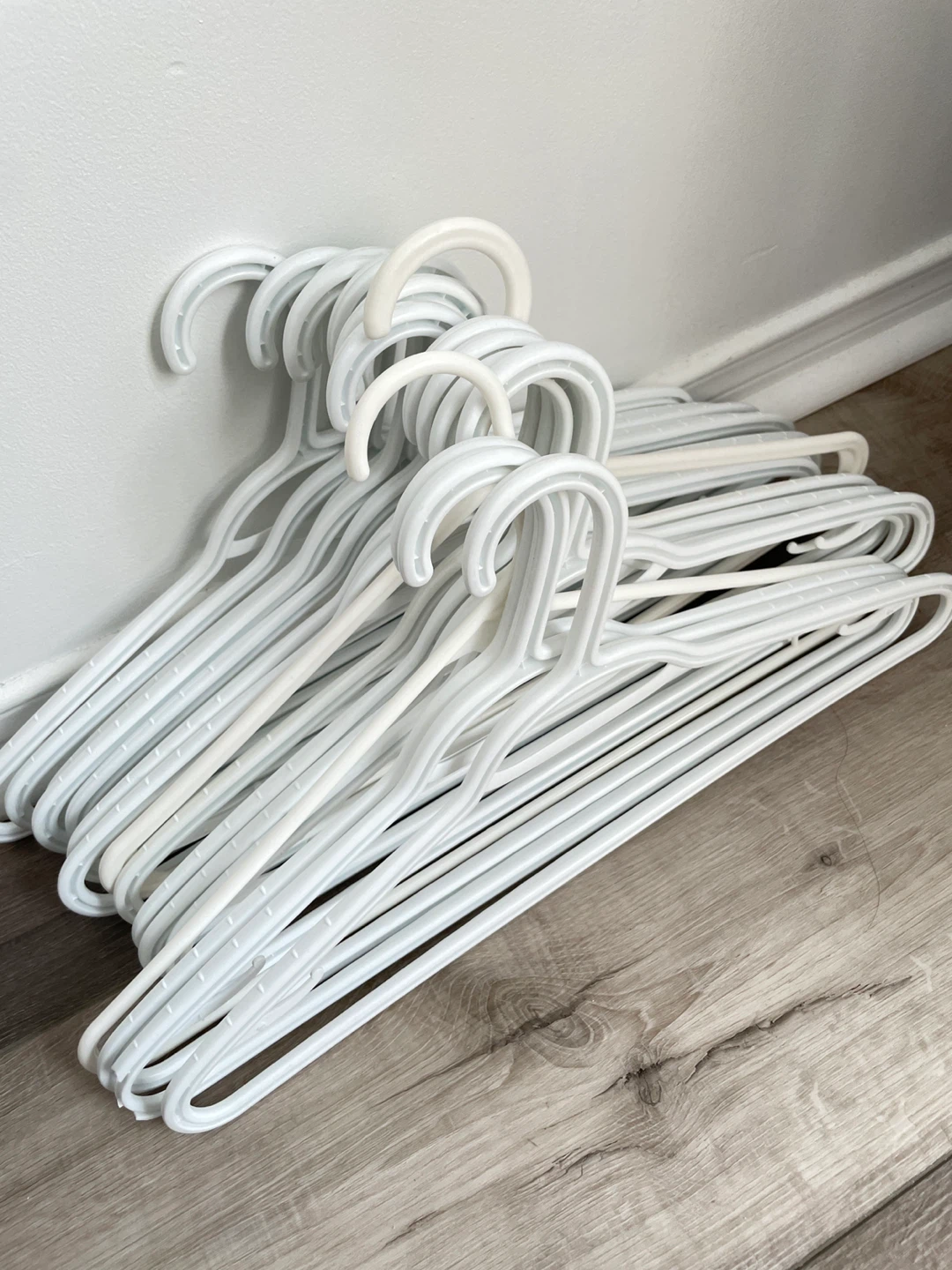 White Plastic Clothes Hangers (Set of 17)
