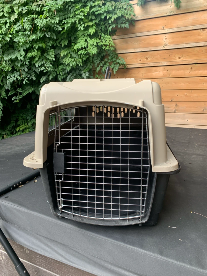 Petmate Vari-Kennel Ultra pet carrier