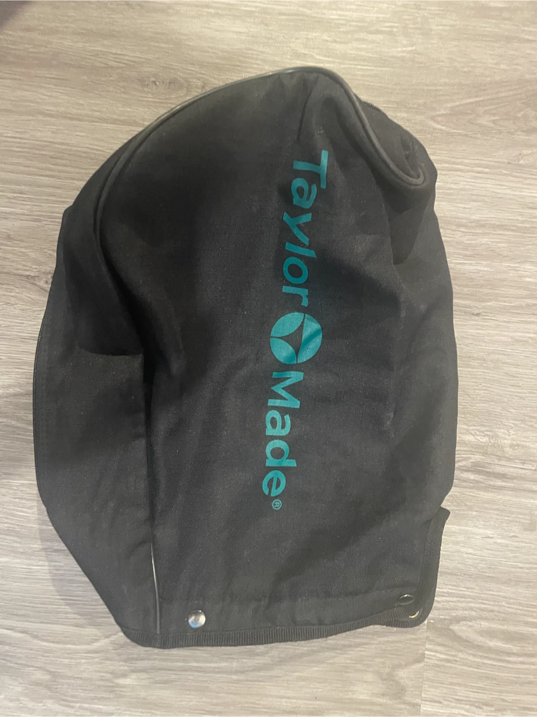 TaylorMade black golf bag rain hood cover