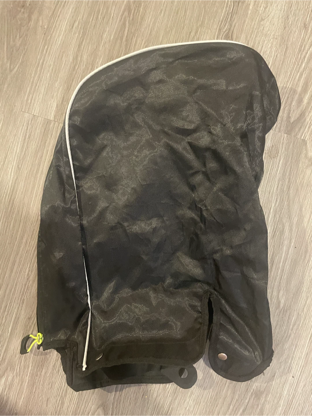 Black golf bag rain cover