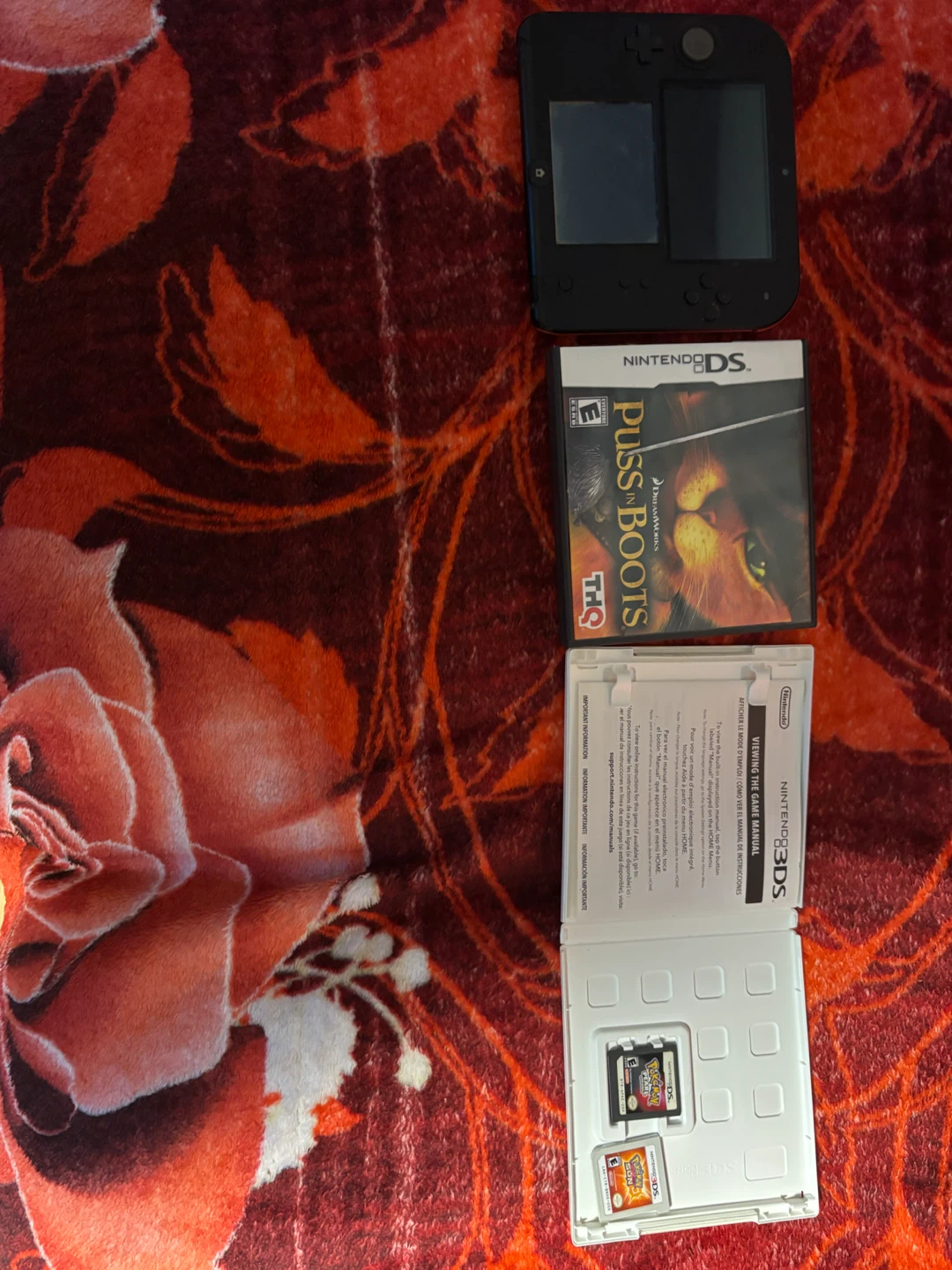 Nintendo 2DS Console Bundle with Pokemon Sun and Pearl