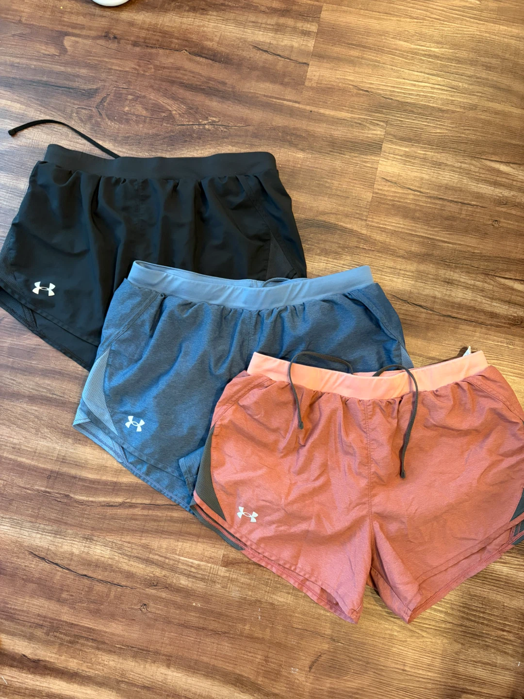 Women’s under armour medium shorts bundle