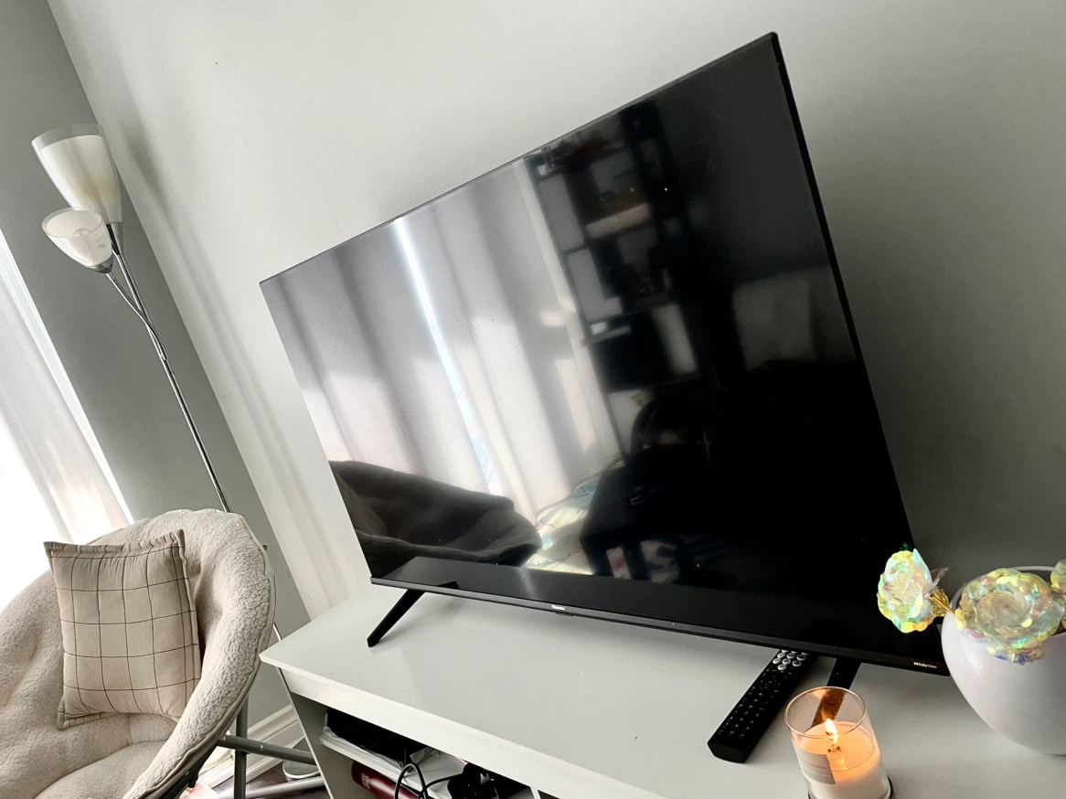 Hisense 50 inch UHD 4K Smart TV A6 Series