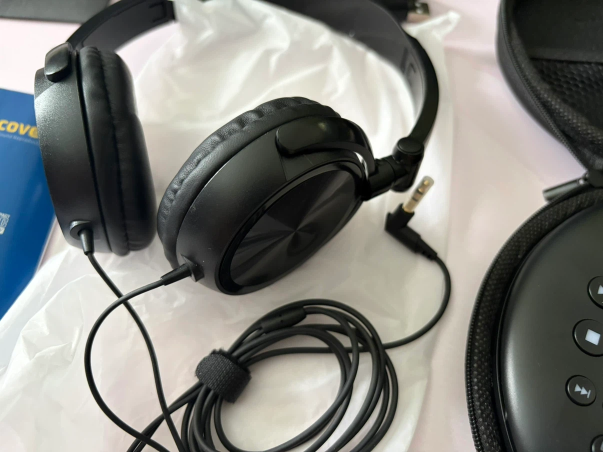 New KLIM Discover with Headphones Portable CD Player - photo 3