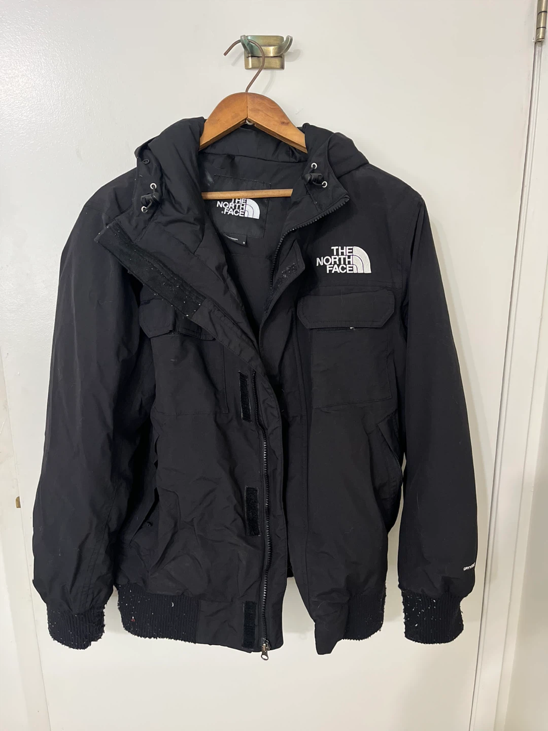 The North Face Black Jacket - Men's Medium