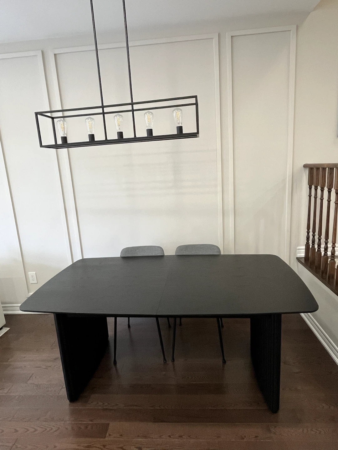 LESTER extendable dining table 180cm to 220cm - Black 1yr old - photo 2