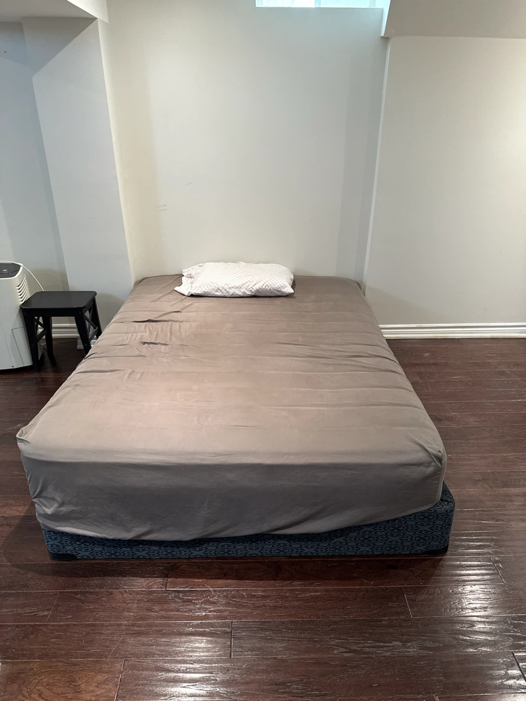 Queen Size Mattress with Box Spring