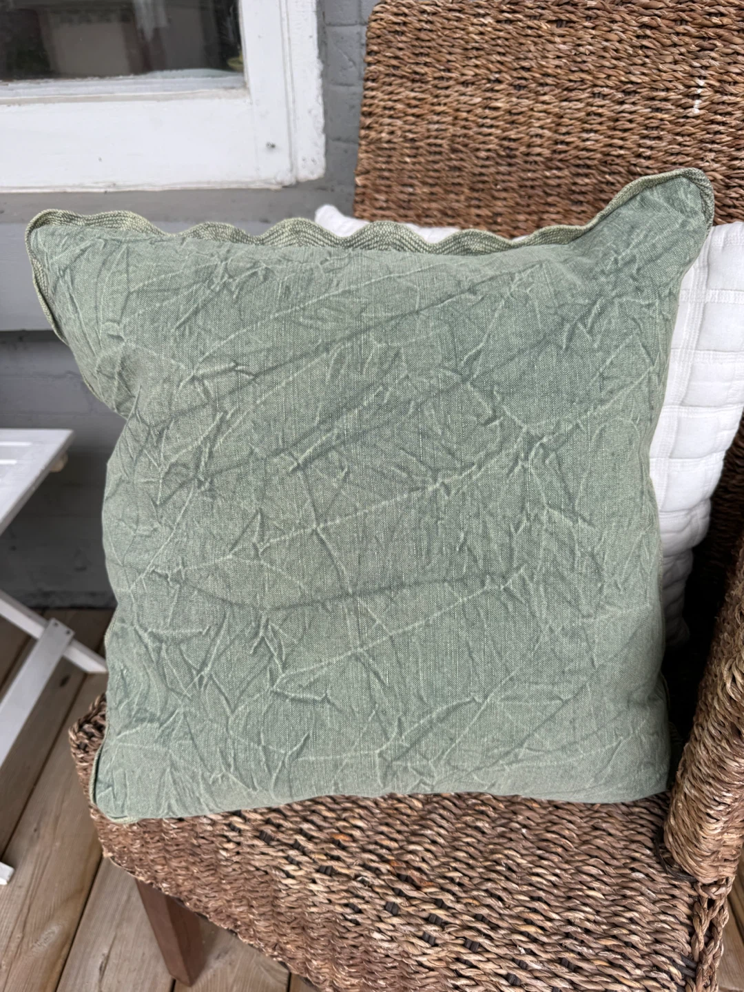 Green Linen & Cotton Throw Pillows x2 - photo 3