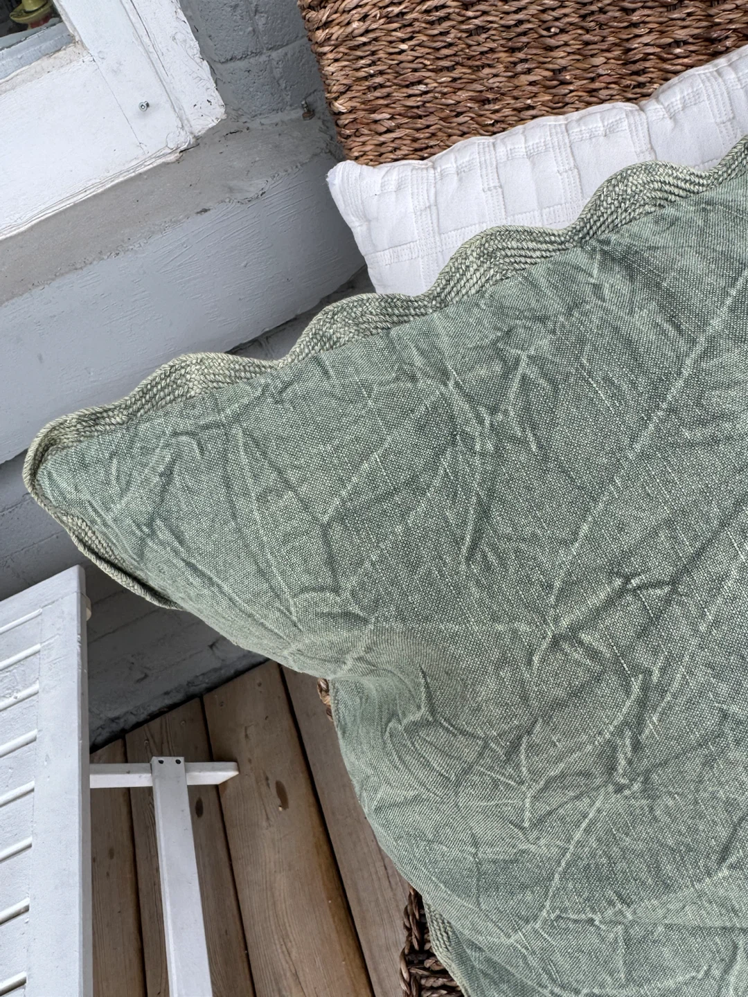 Green Linen & Cotton Throw Pillows x2 - photo 2