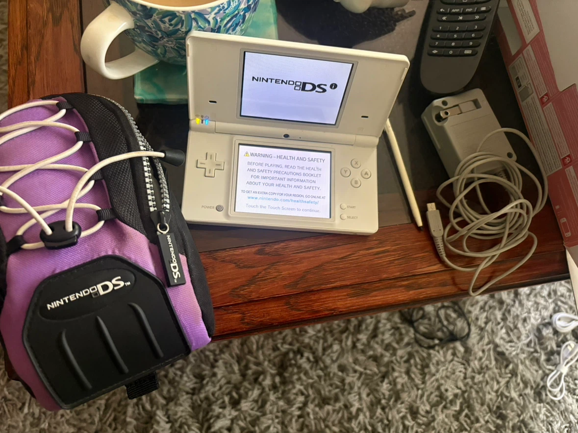 White Nintendo DSi with Case and Charger