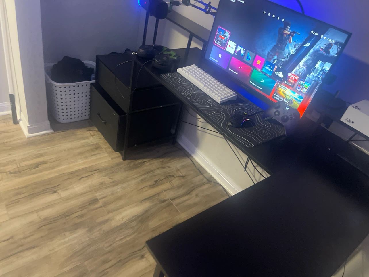 ODK Lshaoe gaming desk 66 inch - photo 3