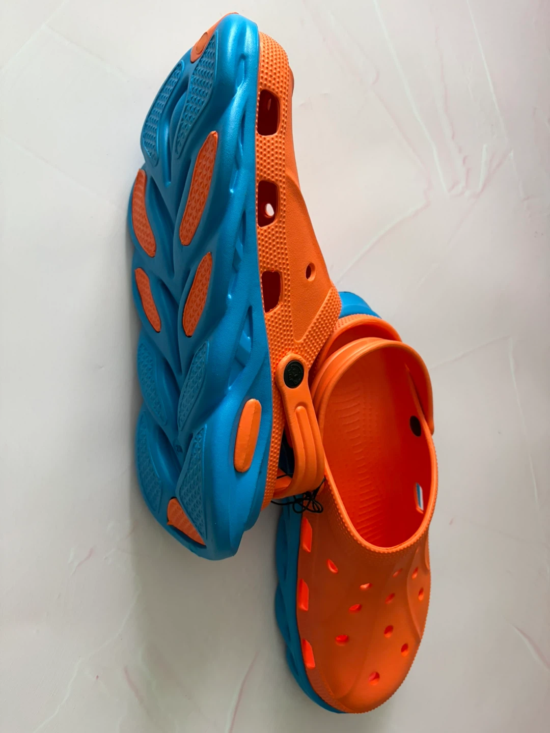 New US Men’s 9-9.5/US Women’s 10.5-11 Orange and Blue Clogs - photo 3